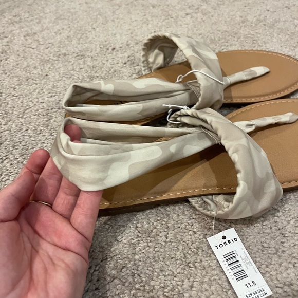 Torrid Wide Width Fabric T-Strap Sandals - Picture 6 of 9